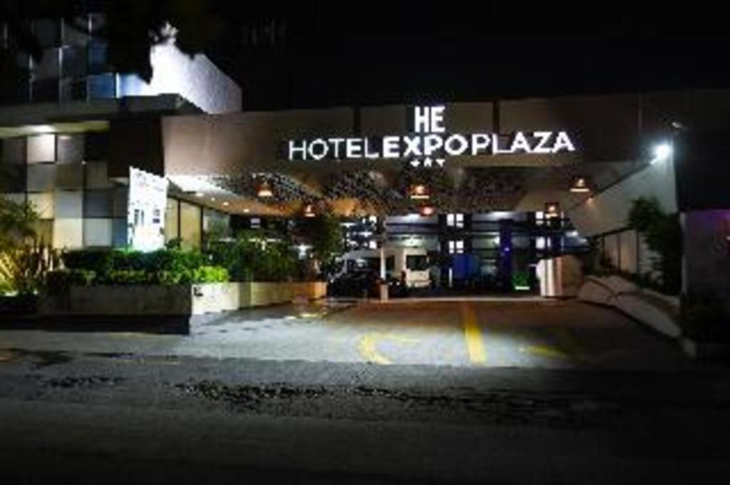 Hotel Portonovo Plaza Expo Zapopan Exterior foto